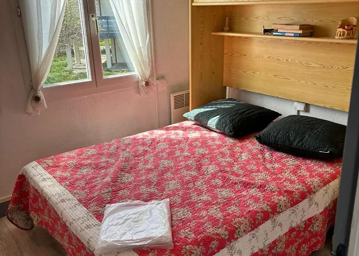 Aig 48 - Climatise - - 6 Personnes *