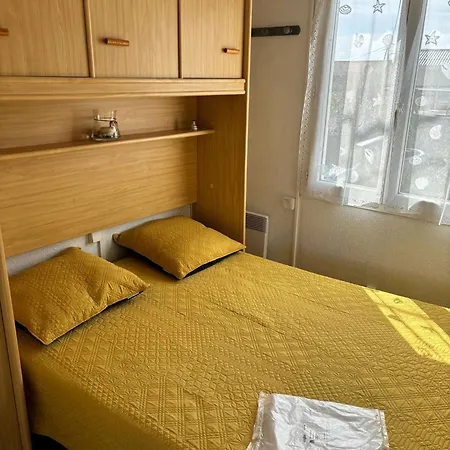 Aig 48 – Climatisé – – 6 Personnes Chalet Gruissan